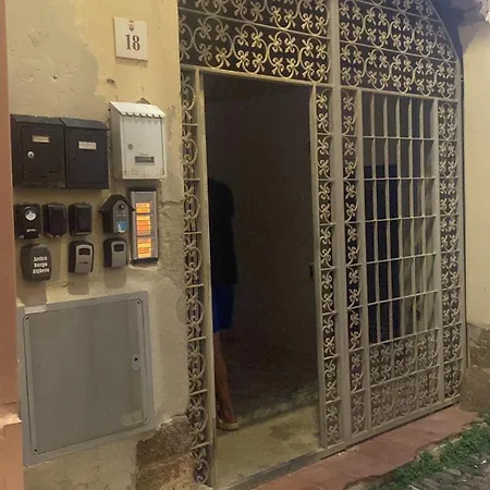 Antico Borgo Centro Storico Lägenhet *