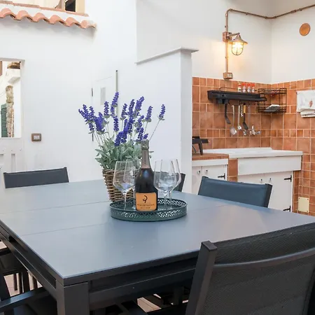 Antico Borgo Centro Storico Apartment