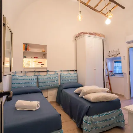 Apartment Antico Borgo Centro Storico