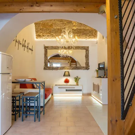 Antico Borgo Centro Storico Апартаменты Альгеро